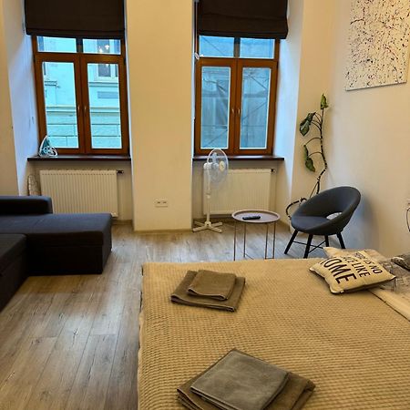 Apartment Vip Virmenska Street Lviv Extérieur photo